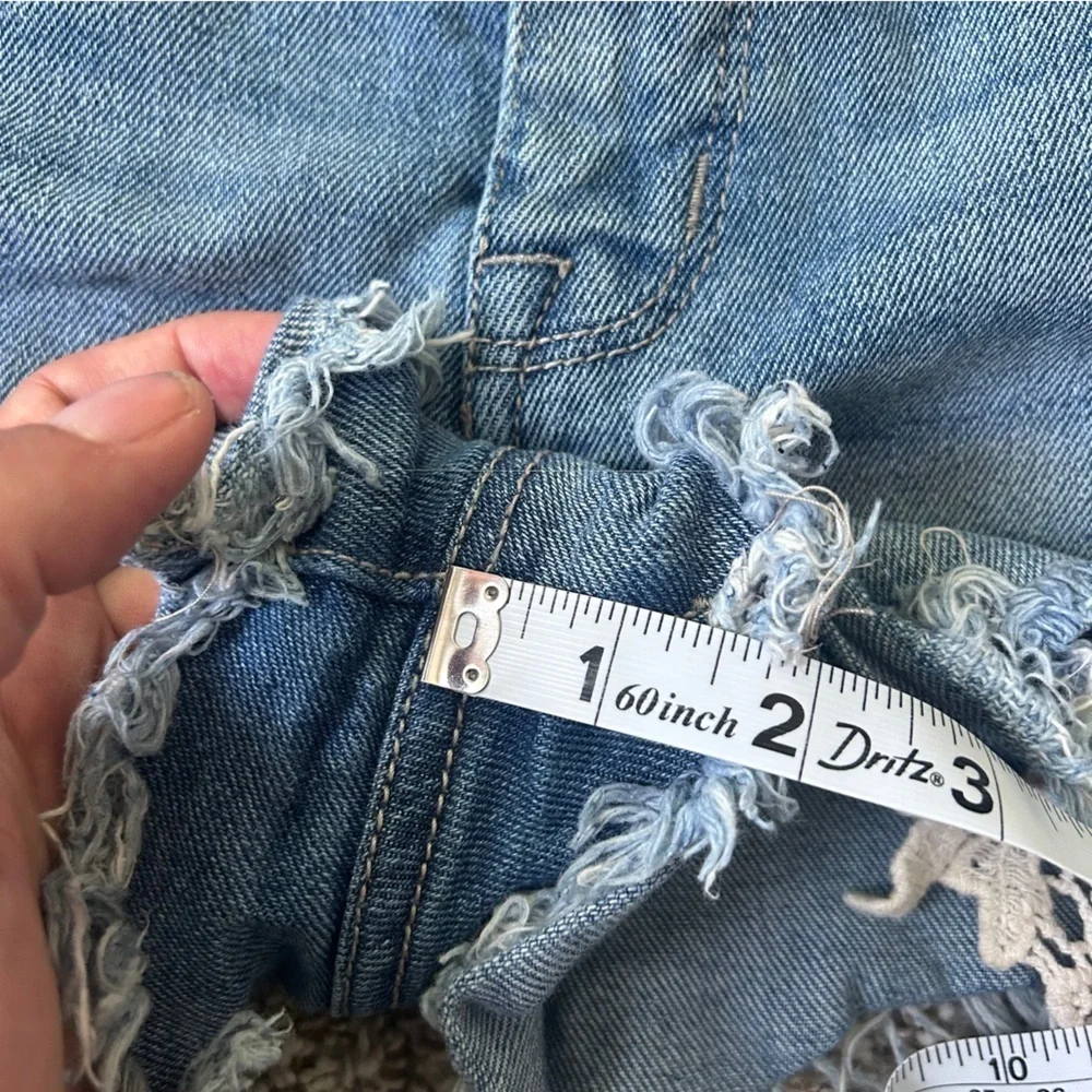 Mossimo Supply Co. High Rise Blue Lace Trim Jean Shorts Casual Denim Distressed